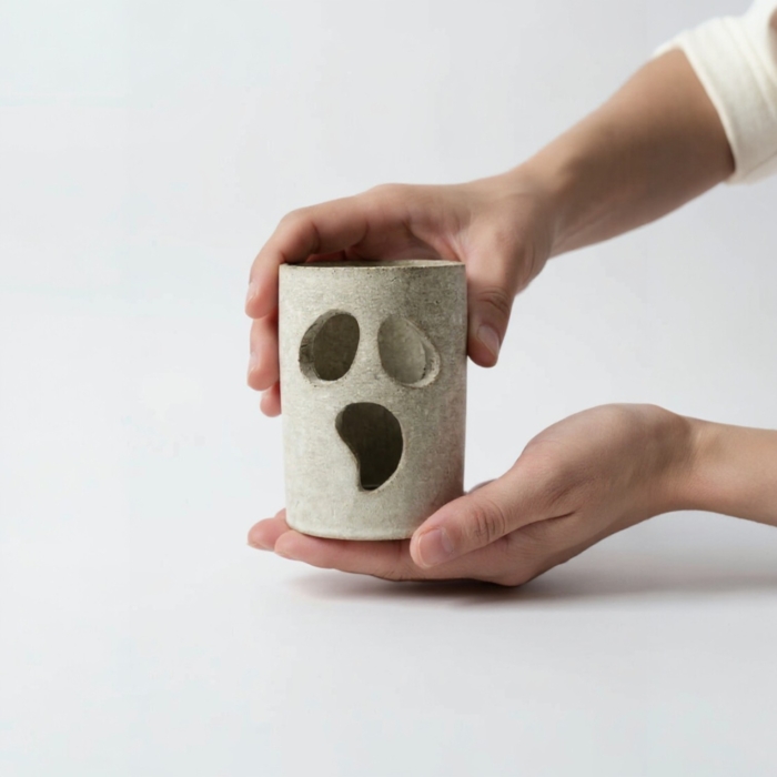 Teelichthalter Geist aus Beton