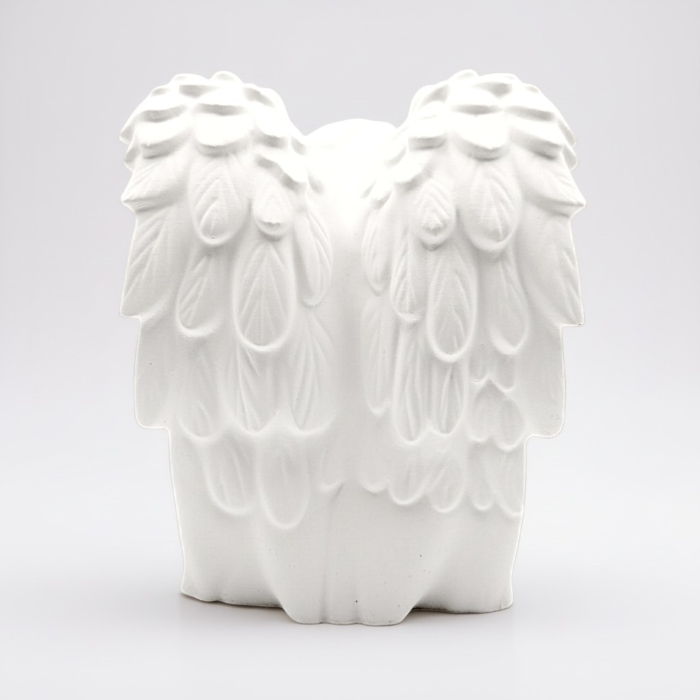 Lieblicher Engel aus Beton