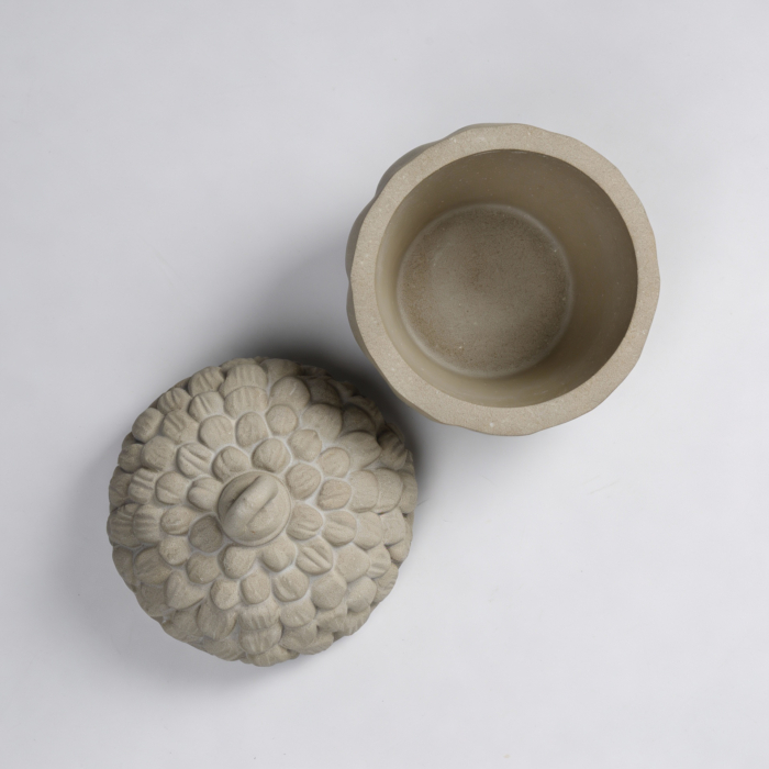 Individuelle Betonkunst: Erhalte Eichel Dose aus Beton in unserem Sortiment Eichel Dose aus Beton